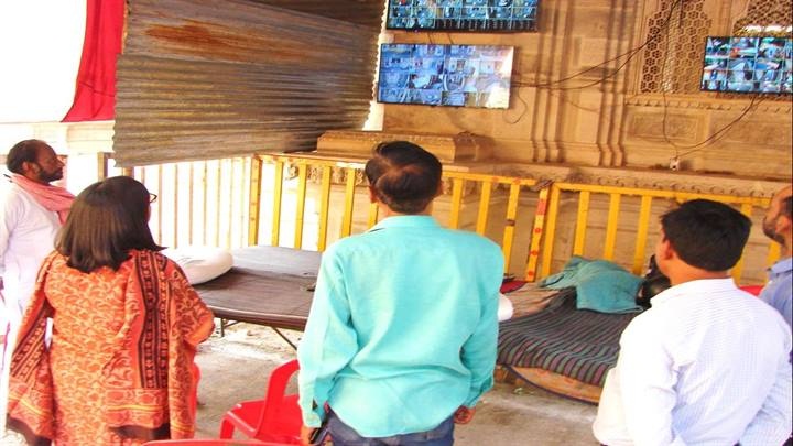 ग्वालियरः कलेक्टर ने किया स्ट्रांग रूम का निरीक्षण